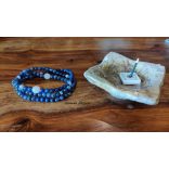 108 karkötő Szodalit – Holdkő ásványkarkötő 