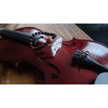 A talizmán lélegzete – Az éter hangja a hegedű, ásvány karkötő 