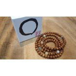 108 ZEN Mala karkötő Tibeti kvarc ,hematoid kvarc, fehér Ónix, sárga kalcit Nemes szantálfa fa, kívánság gyönggyel, ásvány karkötő 