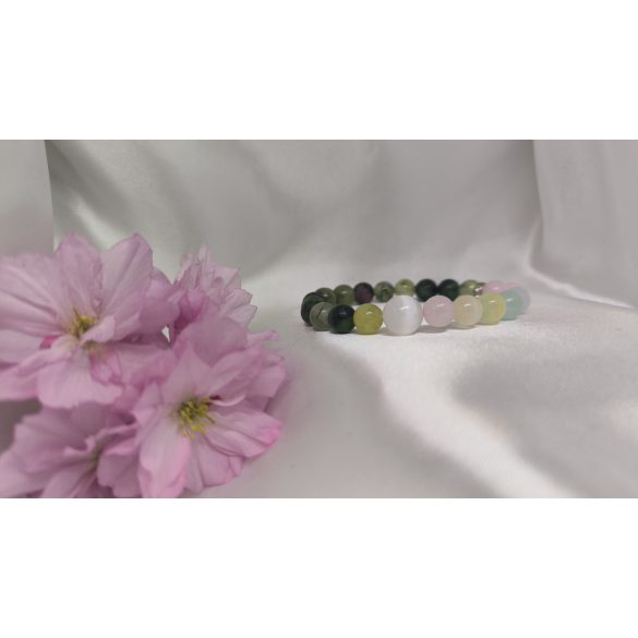 Harmónia és Szeretet – Szelenit, rózsakvarc és prehnit ölelésében