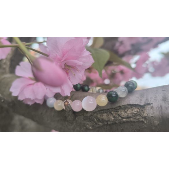 Harmónia és Szeretet – Szelenit, rózsakvarc és prehnit ölelésében