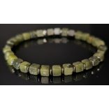 Monolith by Susan Végh – IKONOK: Steve McQueen kocka ásványkarkötő